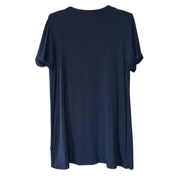 NWT Soft Surroundings Woman's Black Lightweight Unfitted Shirt Size Medium - Picture 6 of 6